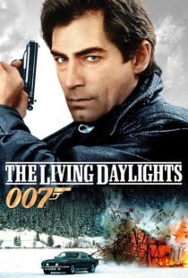 دانلود فیلم The Living Daylights 198745336-1423035122