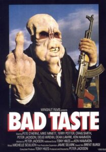 دانلود فیلم Bad Taste 1987388435-1358370626