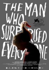 دانلود فیلم The Man Who Surprised Everyone 2018406621-1631633802